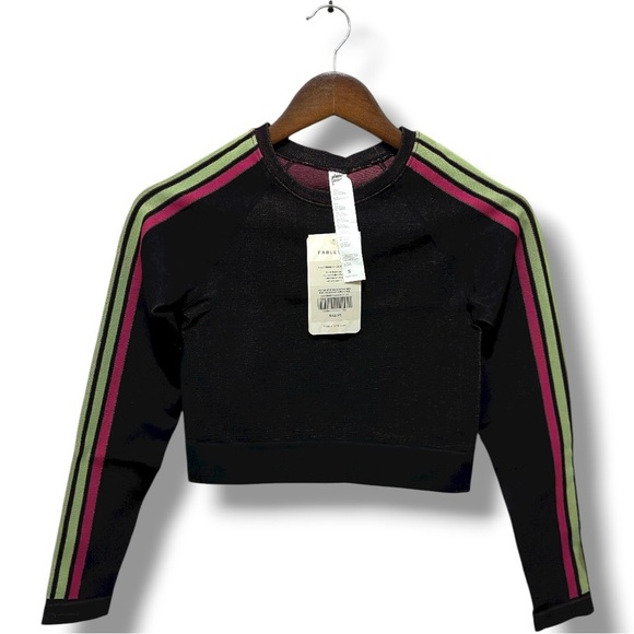 320 Fabletic | NWT Black Aisley Seamless Long Sleeve Crop Top (Size S) - Picture 2 of 13